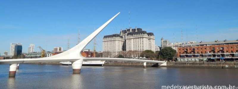 A famosa Ponte da Mulher, em Puerto Madero. Foto: Talita Marchao
