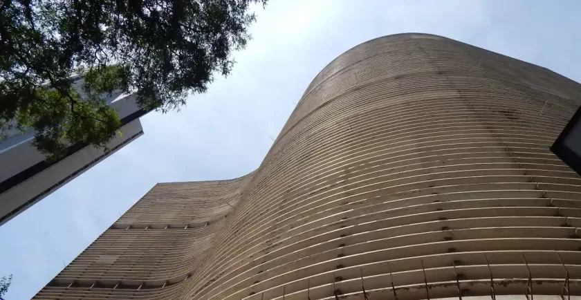 Edifício Copan sem as telas da reforma
