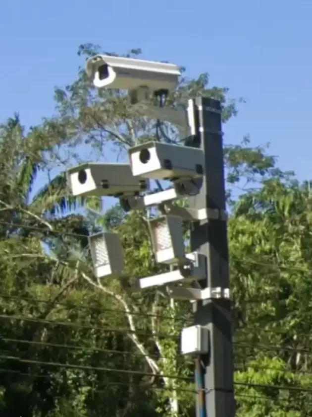 Radar na entrada de Ubatuba